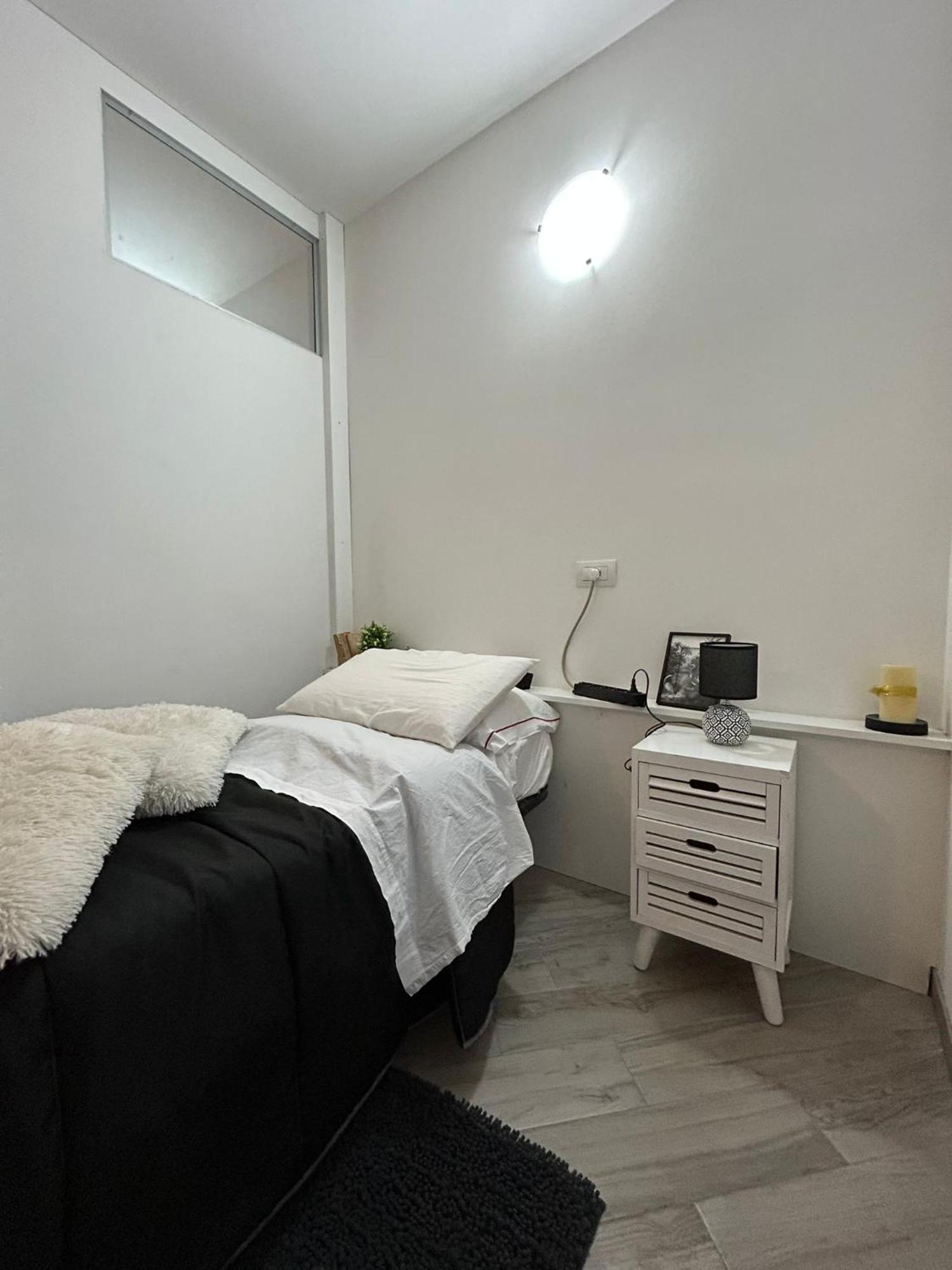 Bed and Breakfast Beb Casa Di Lia Carugo Exterior foto