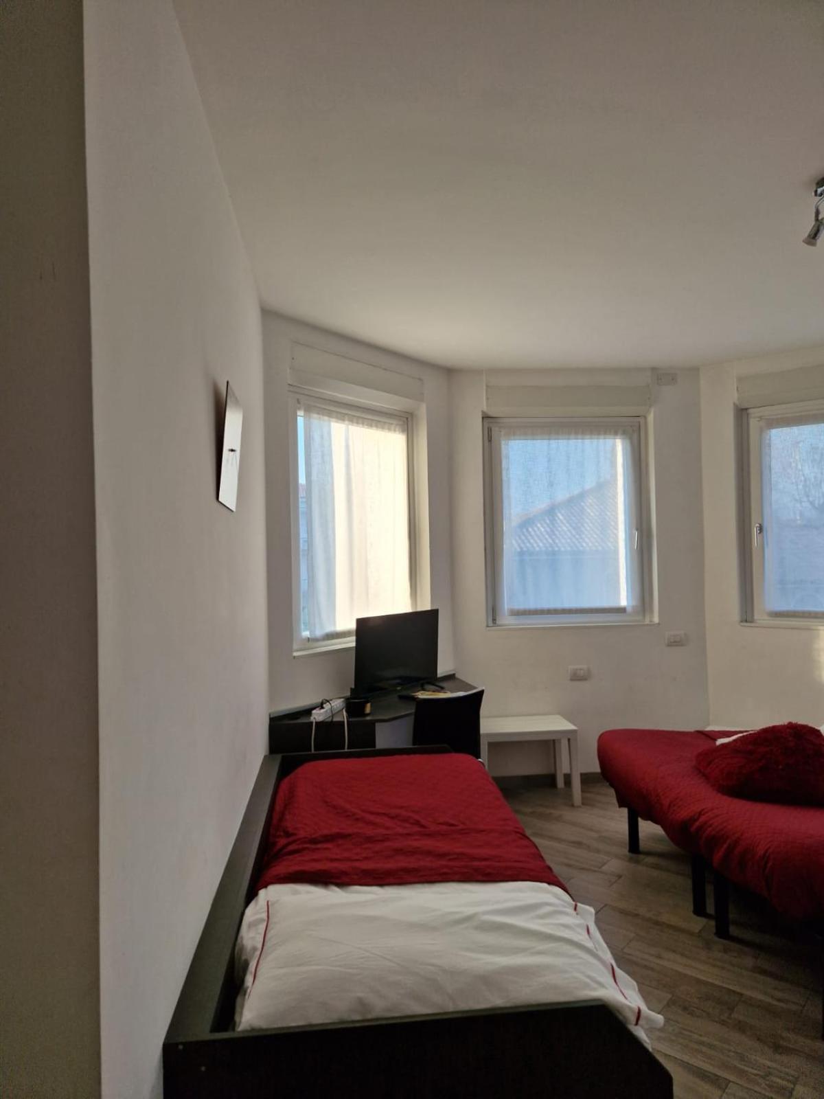Bed and Breakfast Beb Casa Di Lia Carugo Exterior foto
